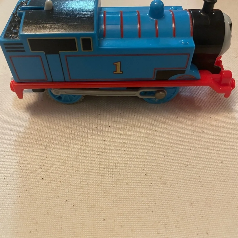 Thomas the Train Blue and Red Train Engine Toy